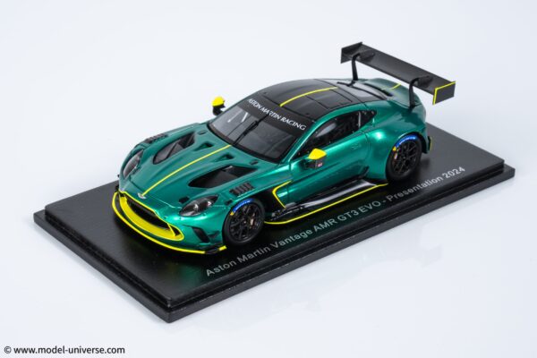 Spark - 1:43 Aston Martin Vantage AMR GT3 EVO Presentation Car 2024 - Resin Model 13 Spark - 1:43 Aston Martin Vantage AMR GT3 EVO Presentation Car 2024 - Resin Model