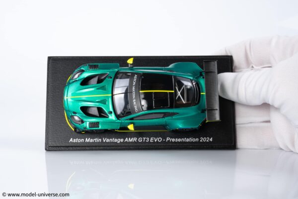 Spark - 1:43 Aston Martin Vantage AMR GT3 EVO Presentation Car 2024 - Resin Model 12 Spark - 1:43 Aston Martin Vantage AMR GT3 EVO Presentation Car 2024 - Resin Model