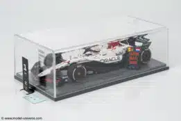 Spark - 1:43 Red Bull Racing RB21 No.1 Max Verstappen Winner Japanese GP 2025 with Pitboard - Special White Honda Tribute Livery - Resin Model
