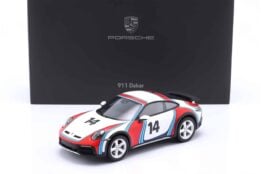 Spark - 1:18 Porsche 911 (992) Dakar Martini Livery No.14 - Porsche Exclusive Resin Model