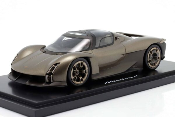 Spark - 1:18 Porsche Mission X Concept Car 2023 Bronze - Porsche Exclusive Limited Edition 5 Spark - 1:18 Porsche Mission X Concept Car 2023 Bronze - Porsche Exclusive Limited Edition