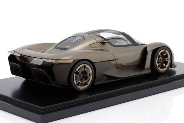 Spark - 1:18 Porsche Mission X Concept Car 2023 Bronze - Porsche Exclusive Limited Edition 6 Spark - 1:18 Porsche Mission X Concept Car 2023 Bronze - Porsche Exclusive Limited Edition