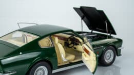 stirling scale aston martin v8 vantage 24