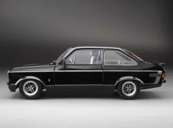1:18 Ford Escort Mk.II RS Mexico (RHD) Black - Diecast Model - Sun Star