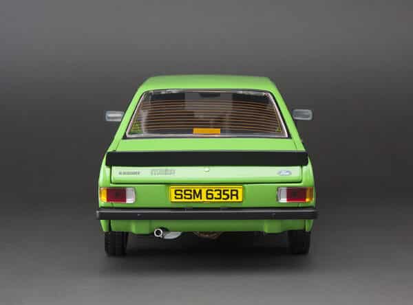sun star 1:18 ford escort mk2 mexico signal green 1976 diecast model 4635R v6