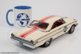 Sun Star - 1:18 Ford Galaxie 500/XL 1963 #45 Jack Sears 1963 British Saloon Car Championship Winner - Diecast Model
