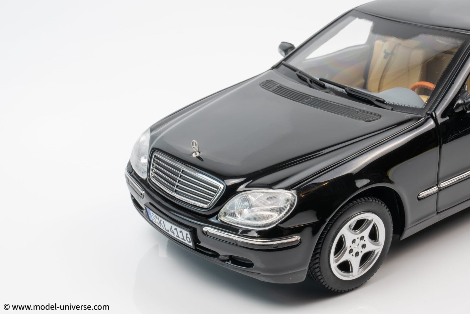 1/18 SUNSTAR 2000メルセデスベンツS600 Pullman Sun Star - 1:18 Mercedes S600 (V220) Pullman Black (2000