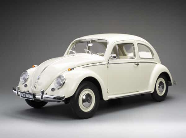 Sun Star - 1:12 Volkswagen Beetle Saloon 1961 Pearl White - Limited Edition Diecast Model