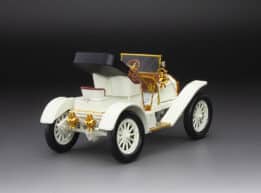 1:18 Buick Model 10 White 1908 - Diecast Model - Sun Star