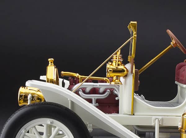 1:18 Buick Model 10 White 1908 - Diecast Model - Sun Star