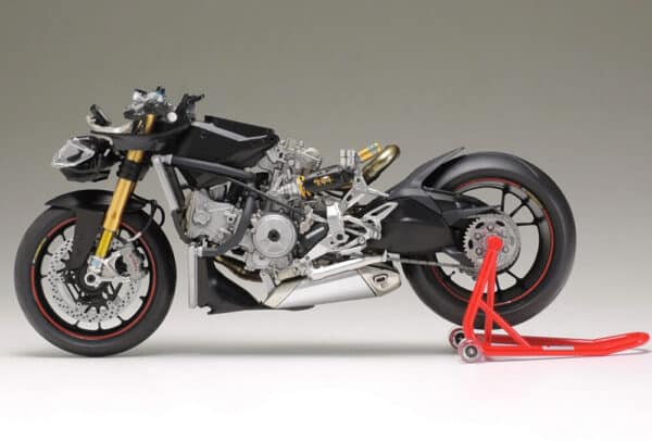 tamiya - 1:12 ducati 1199 panigale s model kit (14129)