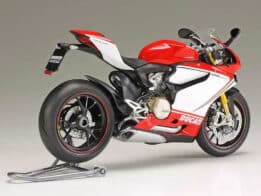 tamiya - 1:12 ducati 1199 panigale s model kit (14132)