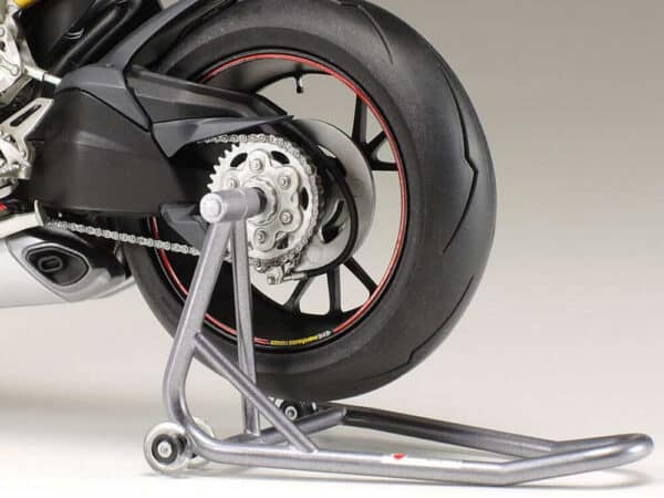tamiya - 1:12 ducati 1199 panigale s model kit (14132)