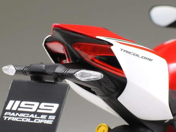 tamiya - 1:12 ducati 1199 panigale s model kit (14132)