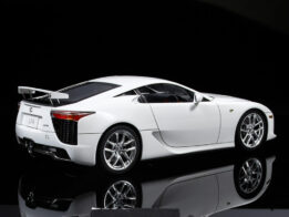 tamiya - 1:24 lexus lfa model kit (24319)