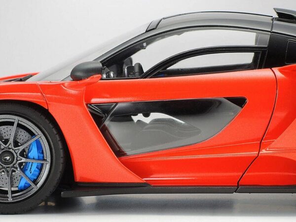 tamiya - 1:24 mclaren senna model kit (24355)