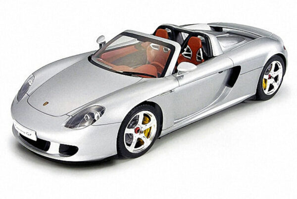 Tamiya - 1:24 Porsche Carrera GT Model Kit (24275)