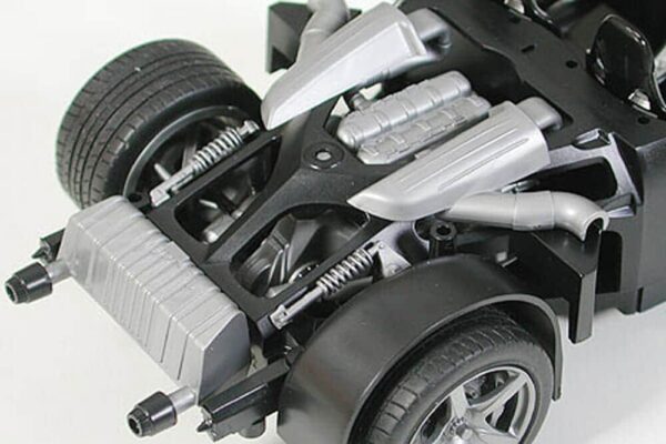 Tamiya - 1:24 Porsche Carrera GT Model Kit (24275)