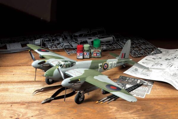 tamiya - 1:32 de havilland mosquito fb mk.vi model kit (60326)