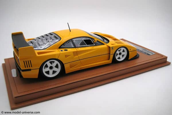 Tecnomodel - 1:18 Ferrari F40 LM 1996 Modena Yellow (With Showcase) - Limited Edition Resin Model