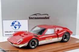 Tecnomodel - 1:18 Lotus 62 Gold Leaf Press Version Red 1969 - Limited Edition Resin Model with Display Case