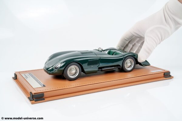 Tecnomodel - 1:18 Jaguar C-Type Long Tail Le Mans 1952 Press Version British Racing Green - Limited Edition Resin Model with Display Case 10 tecnomodel tm18 303a jaguar c type longtail press 2