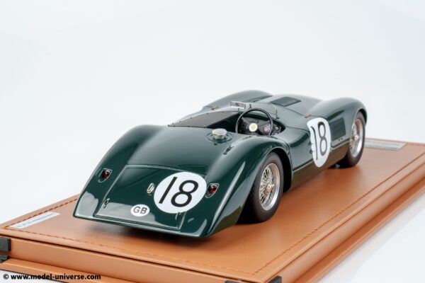 Tecnomodel - 1:18 Jaguar C-Type Long Tail No.18 24h Le Mans 1952 Tony Rolt, Duncan Hamilton - Limited Edition Resin Model with Display Case 13 Tecnomodel - 1:18 Jaguar C-Type Long Tail No.18 24h Le Mans 1952 Tony Rolt, Duncan Hamilton - Limited Edition Resin Model with Display Case