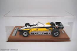 Tecnomodel - 1:18 Renault RE30B No.16 Rene Arnoux Winner French GP 1982 - Limited Edition Resin Model