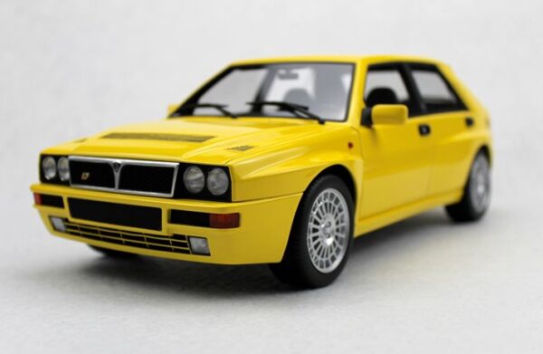 Lancia Delta Integrale Evolution  yellow 500 pce Ltd Edn