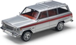 Jeep Grand Wagoneer Silver