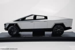 Top Marques - 1:18 Tesla Cybertruck Stainless Steel - Limited Edition Resin Model