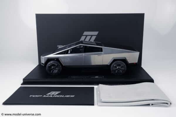 Top Marques - 1:18 Tesla Cybertruck Stainless Steel - Limited Edition Resin Model