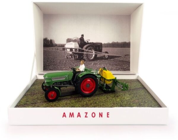 Amazone S300 Sprayer + Fendt Farmer 2 with Driver Box Set
