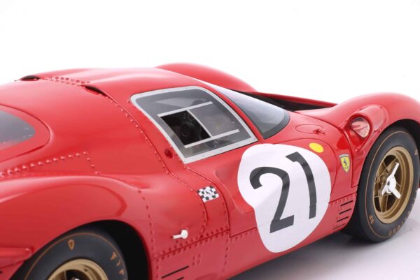 WERK83 - 1:12 Ferrari 330 P4 No.21 24h Le Mans 1967 Scarfotti, Parkes - Resin Model 12 WERK83 - 1:12 Ferrari 330 P4 No.21 24h Le Mans 1967 Scarfotti, Parkes - Resin Model