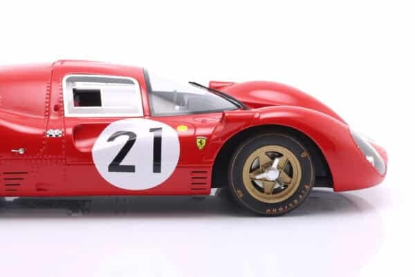 WERK83 - 1:12 Ferrari 330 P4 No.21 24h Le Mans 1967 Scarfotti, Parkes - Resin Model