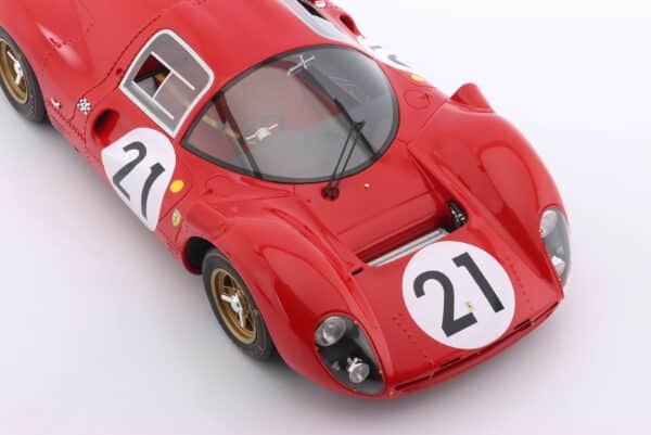 WERK83 - 1:12 Ferrari 330 P4 No.21 24h Le Mans 1967 Scarfotti, Parkes - Resin Model