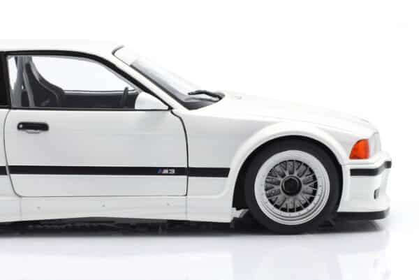 werk83_1_18_bmw_m3_e36_gtr_plain_body_version_whit 6