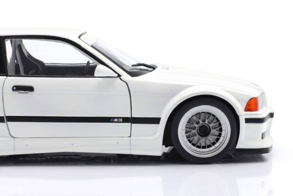 WERK83 - 1:18 BMW M3 (E36) GTR Plain Body Version White - Diecast Model 13 WERK83 - 1:18 BMW M3 (E36) GTR Plain Body Version White - Diecast Model