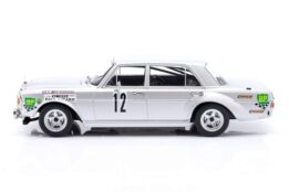 werk83_1_18_mercedes_benz_amg_300_sel_68_no12_12h_-4
