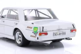 Mercedes-Benz AMG 300 SEL 6.8 No.12 1971 Paul Ricard 12h Dolhem, Behrmann, Jabouille - 1:18 Scale Diecast Model by Werk83