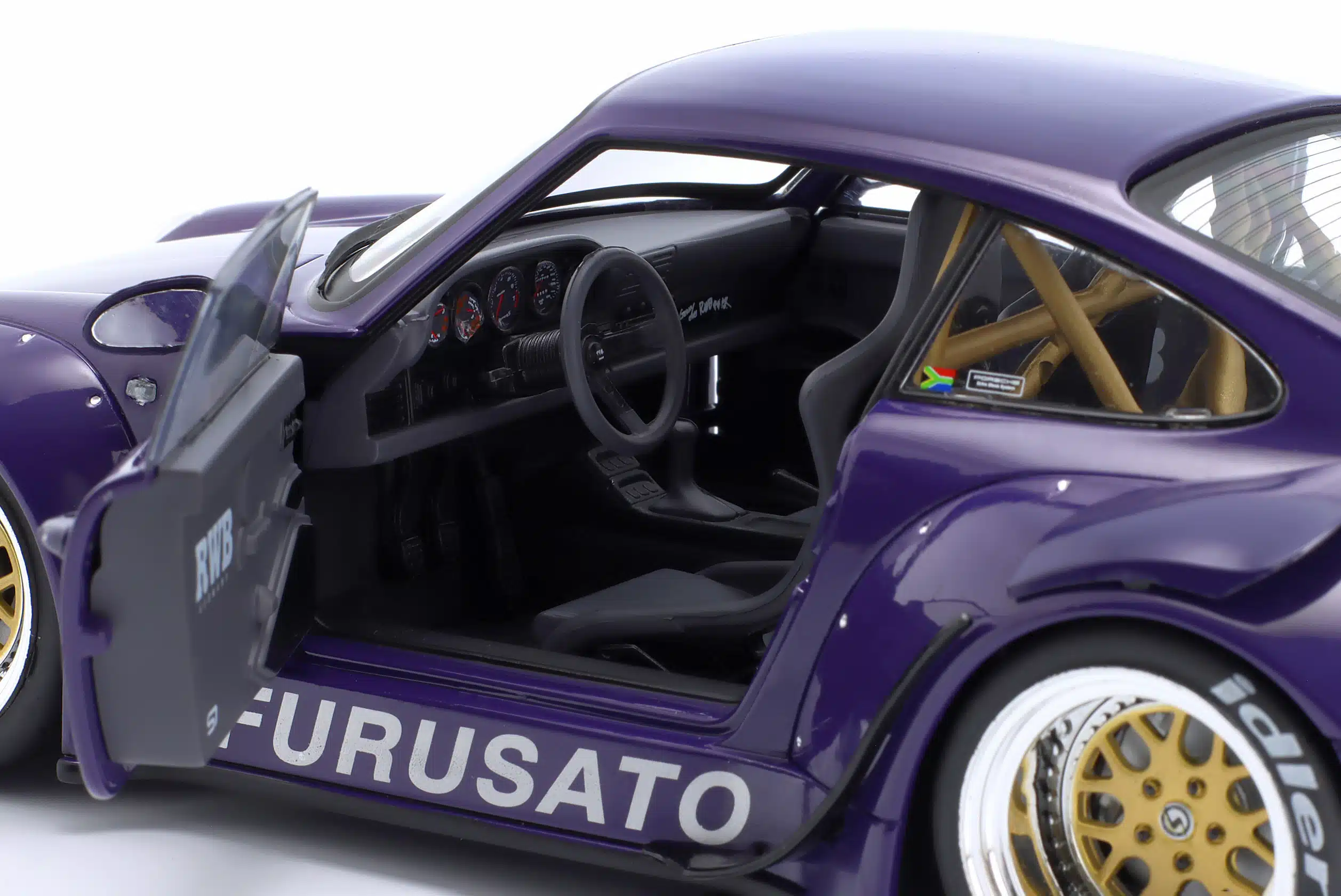 Werk83 1:18 Porsche 911 (993) RWB Rauh-Welt Furusato Sidney