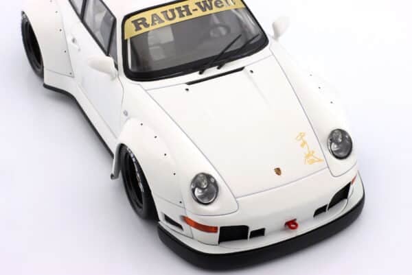 werk83_1_18_porsche_911_993_rwb_rauh_welt_osechi_g 6